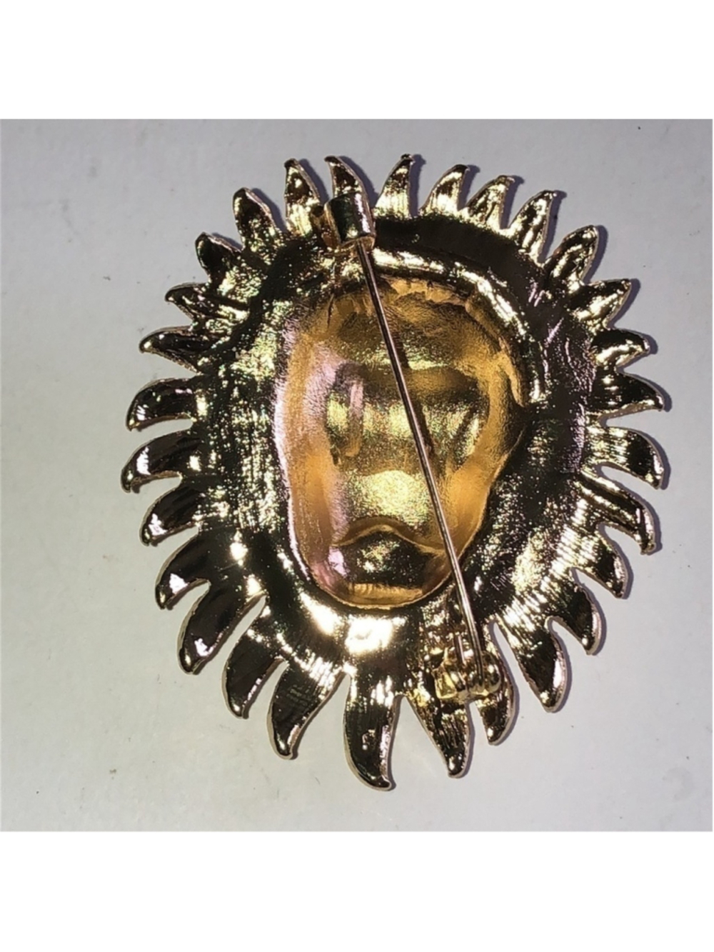 Gold Tone Rhinestone Green Rhinestone Eyes Lions Head Brooch - Picture 6 of 8